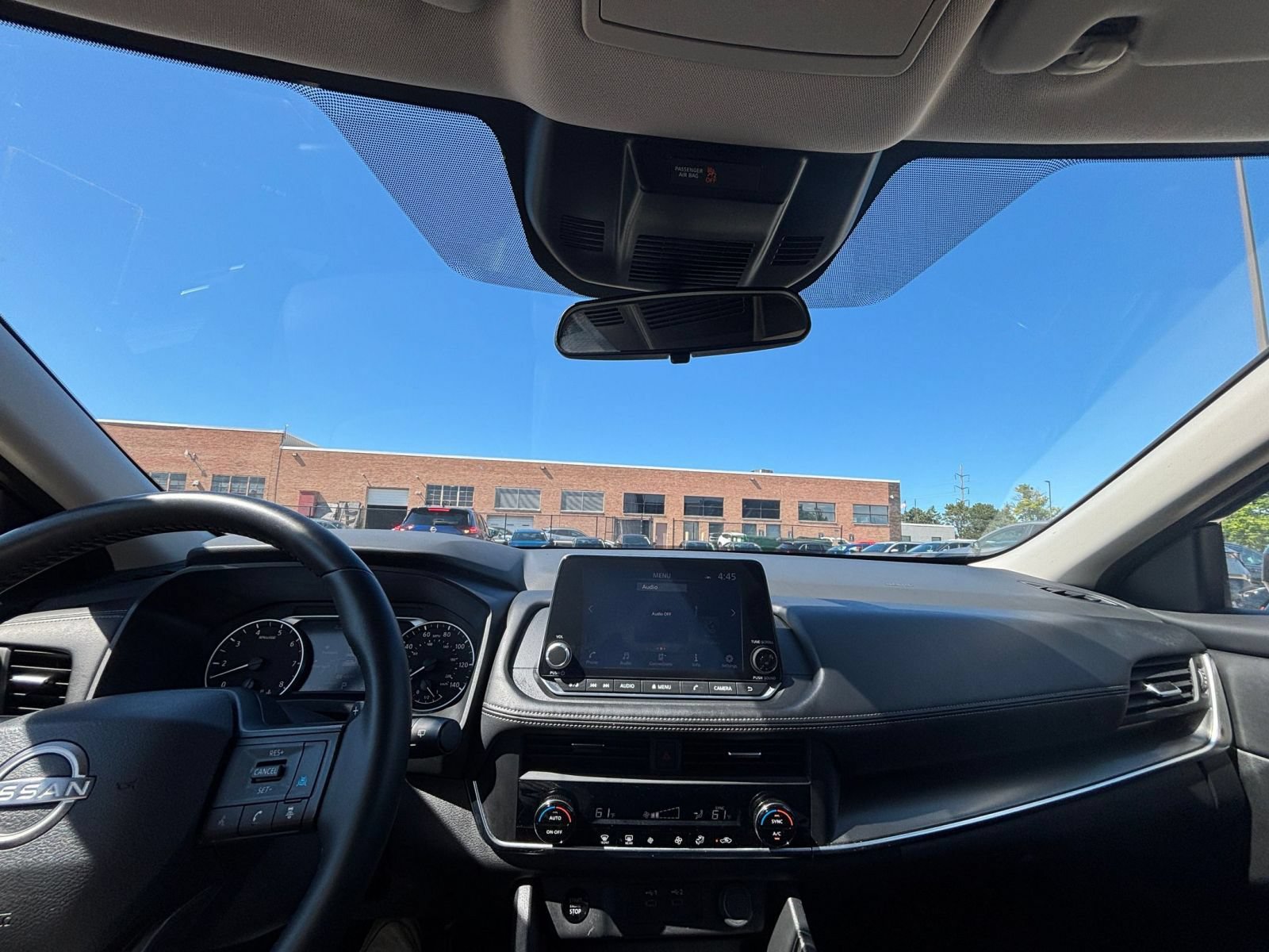 Thumbnail: 2025 Chevrolet Equinox - 32