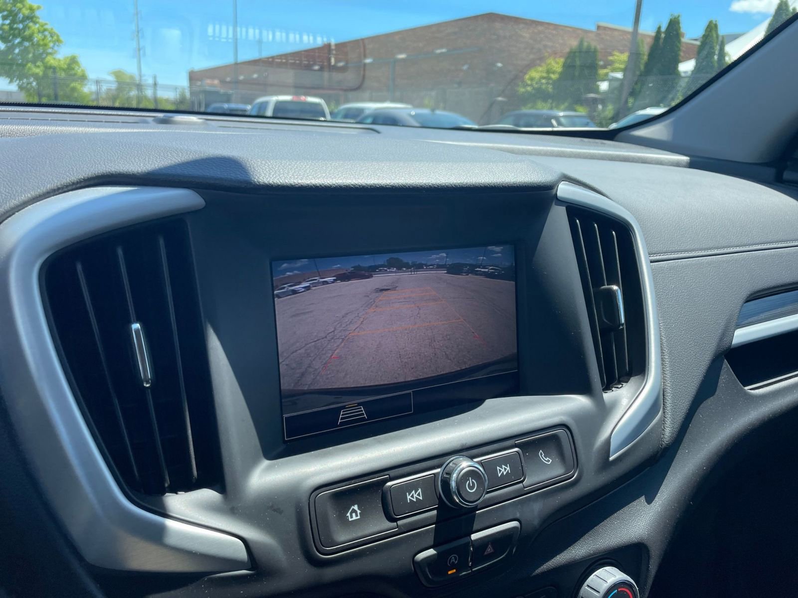 Thumbnail: 2024 GMC Terrain - 17