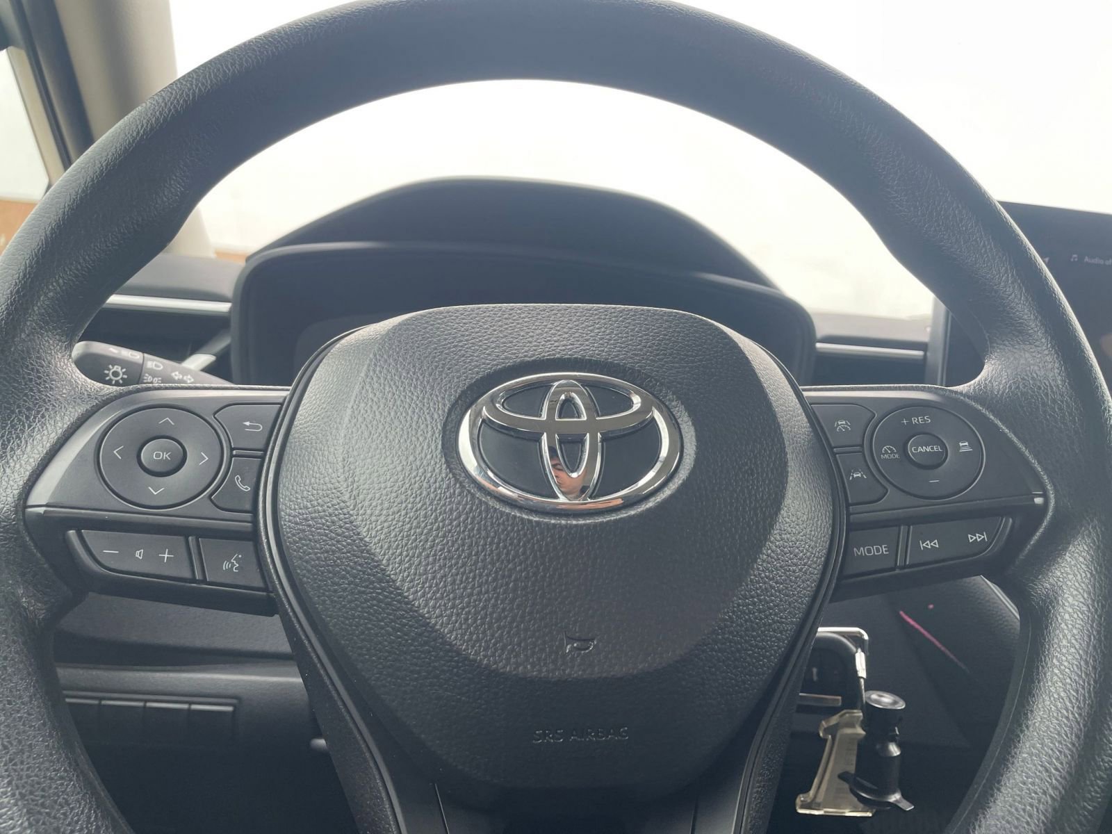 Thumbnail: 2025 Toyota Corolla - 25