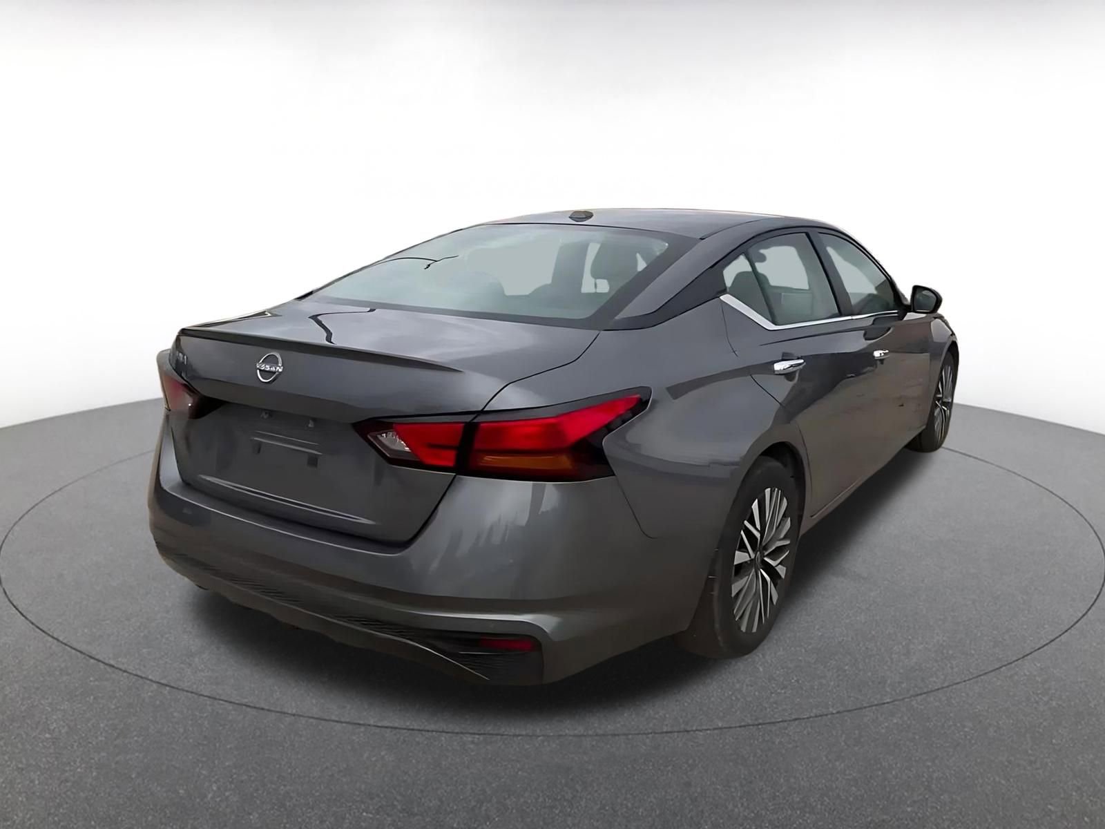 Thumbnail: 2025 Nissan Altima - 15