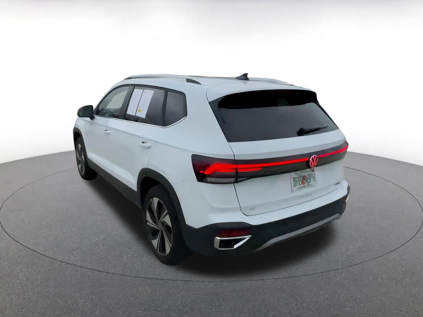 Thumbnail: 2025 Volkswagen Taos - 11