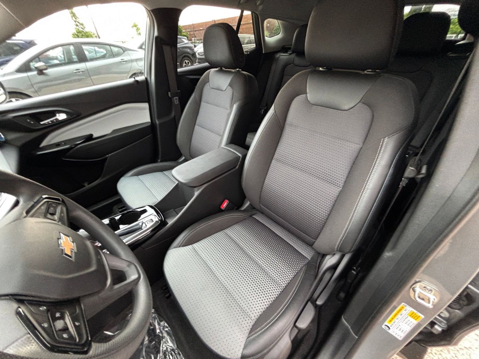 Thumbnail: 2025 Chevrolet Trax - 35