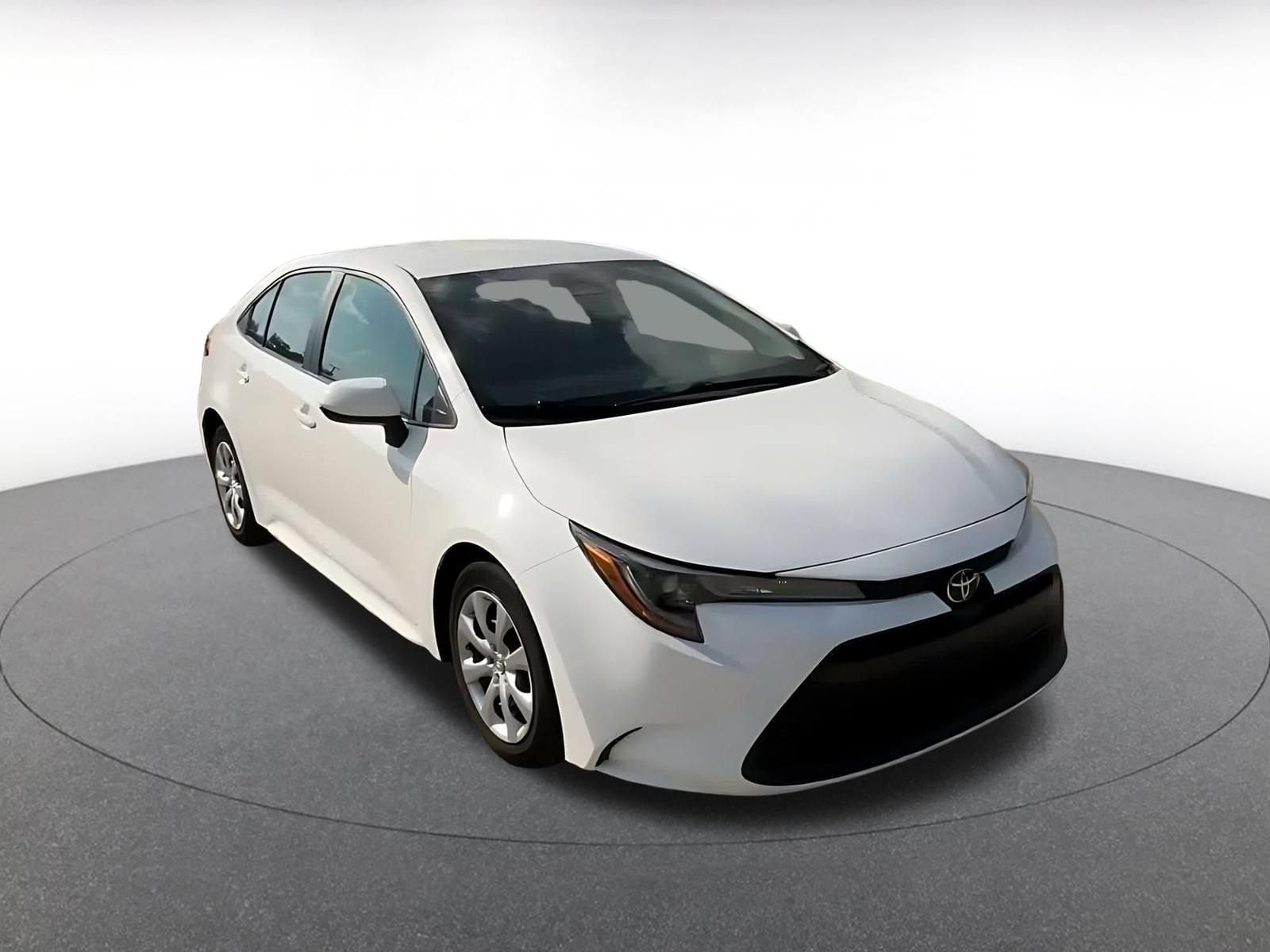 Thumbnail: 2023 Toyota Corolla - 3