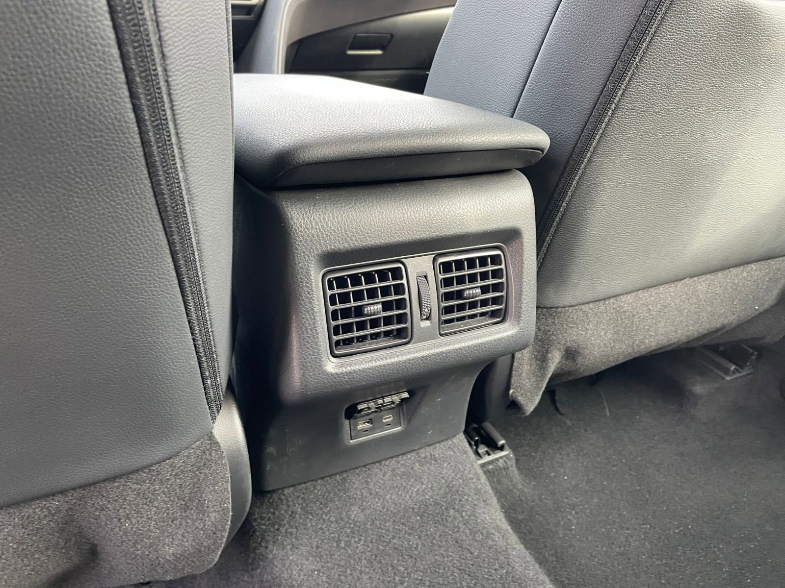 Thumbnail: 2025 Toyota Camry - 23