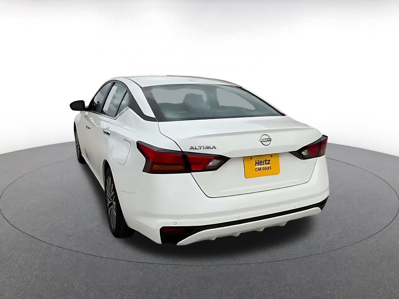 Thumbnail: 2025 Nissan Altima - 9