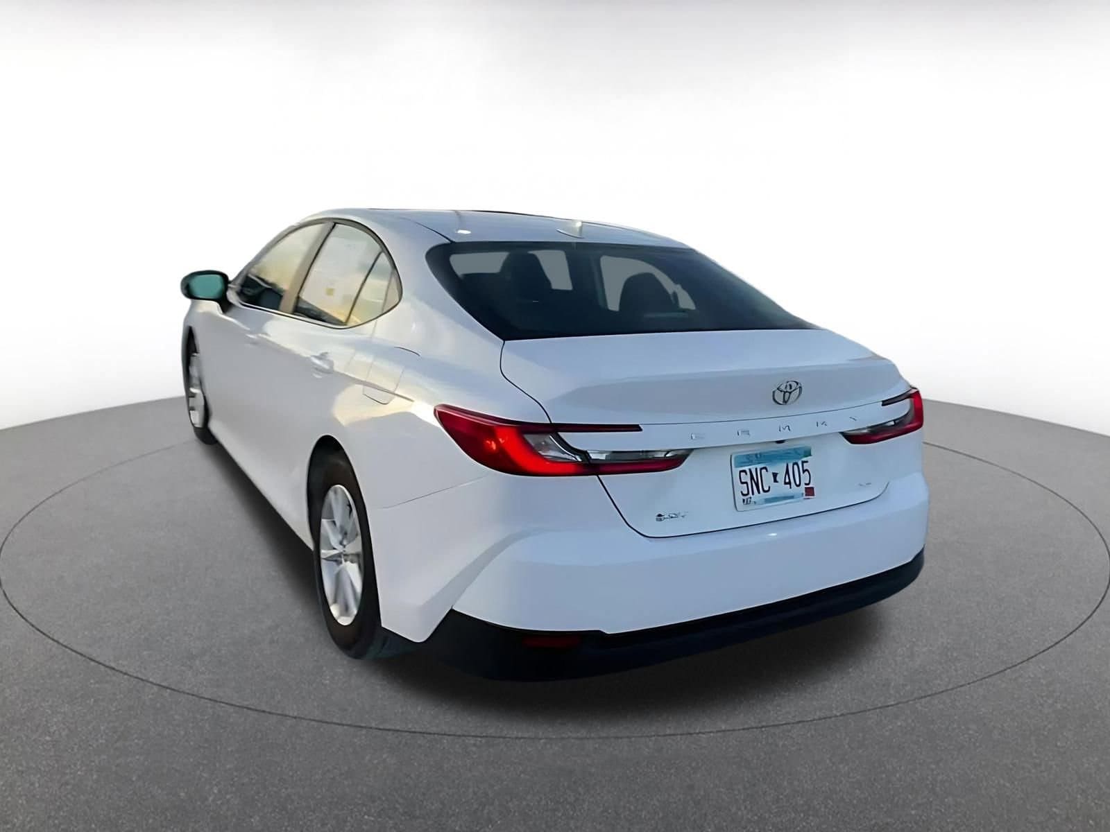 Thumbnail: 2025 Toyota Camry - 11