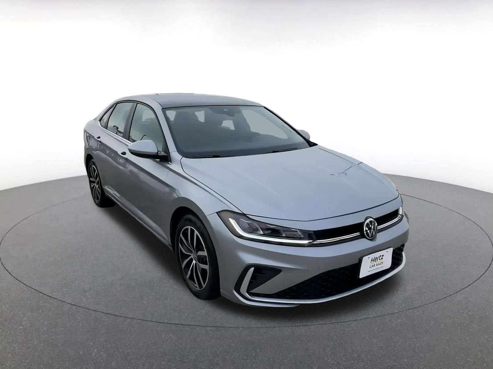 Thumbnail: 2025 Volkswagen Jetta - 3