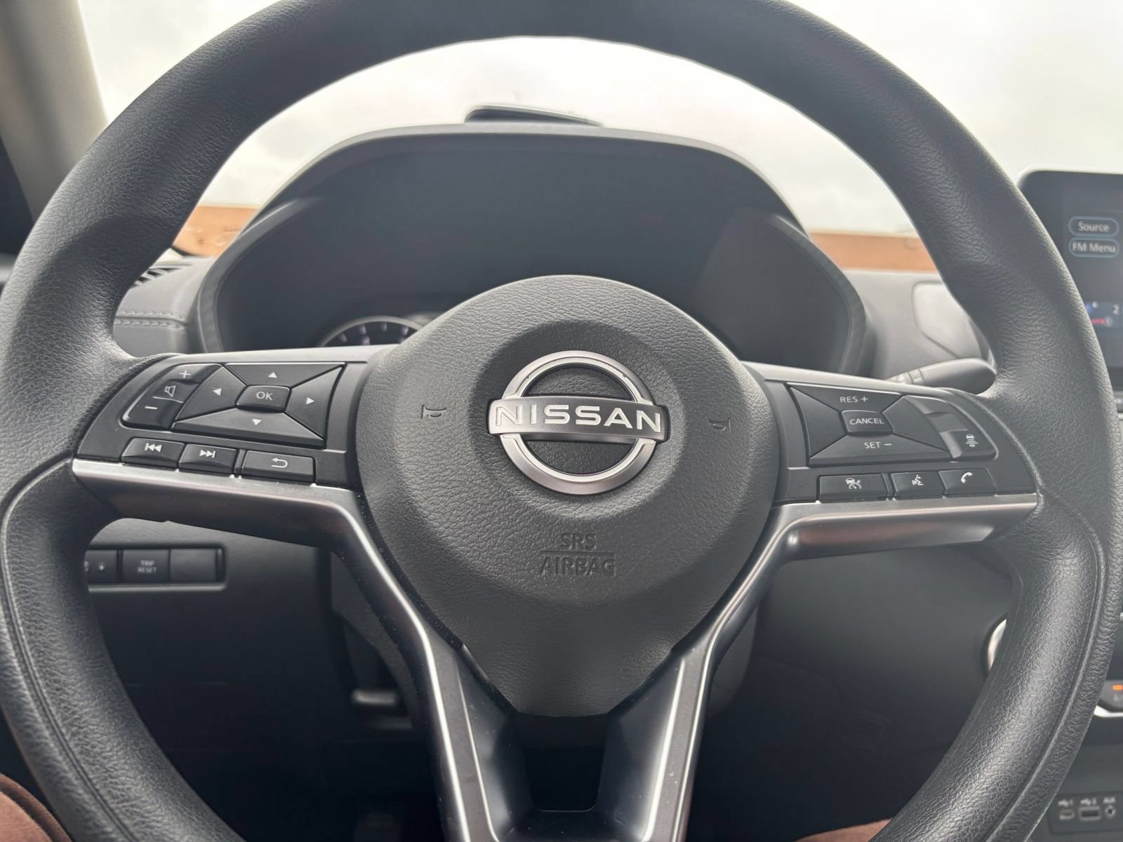 Thumbnail: 2025 Nissan Sentra - 25