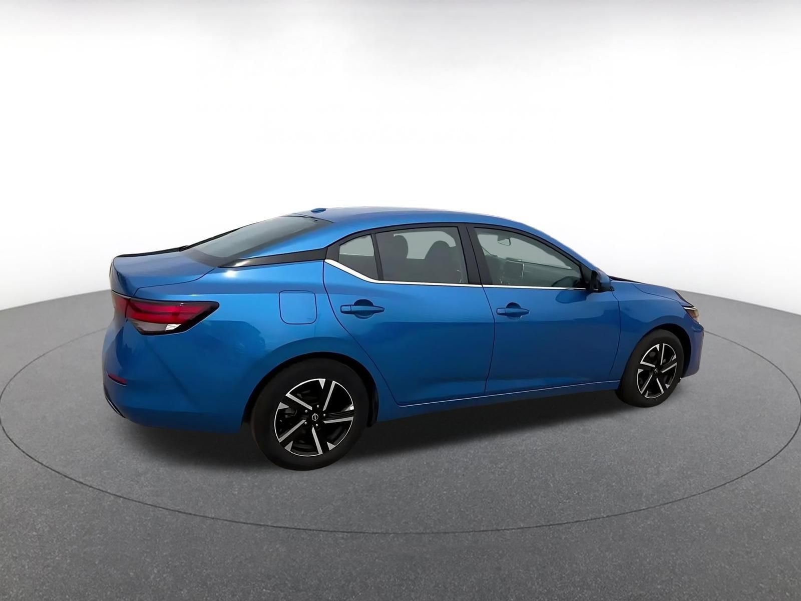Thumbnail: 2025 Nissan Sentra - 15