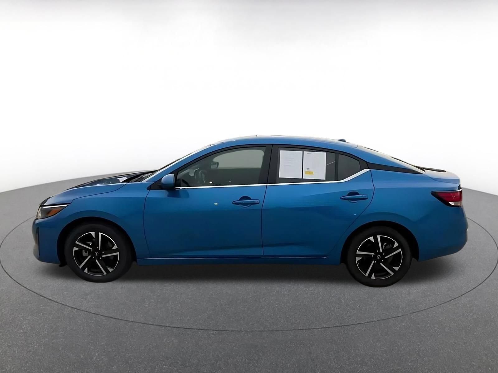 Thumbnail: 2025 Nissan Sentra - 9
