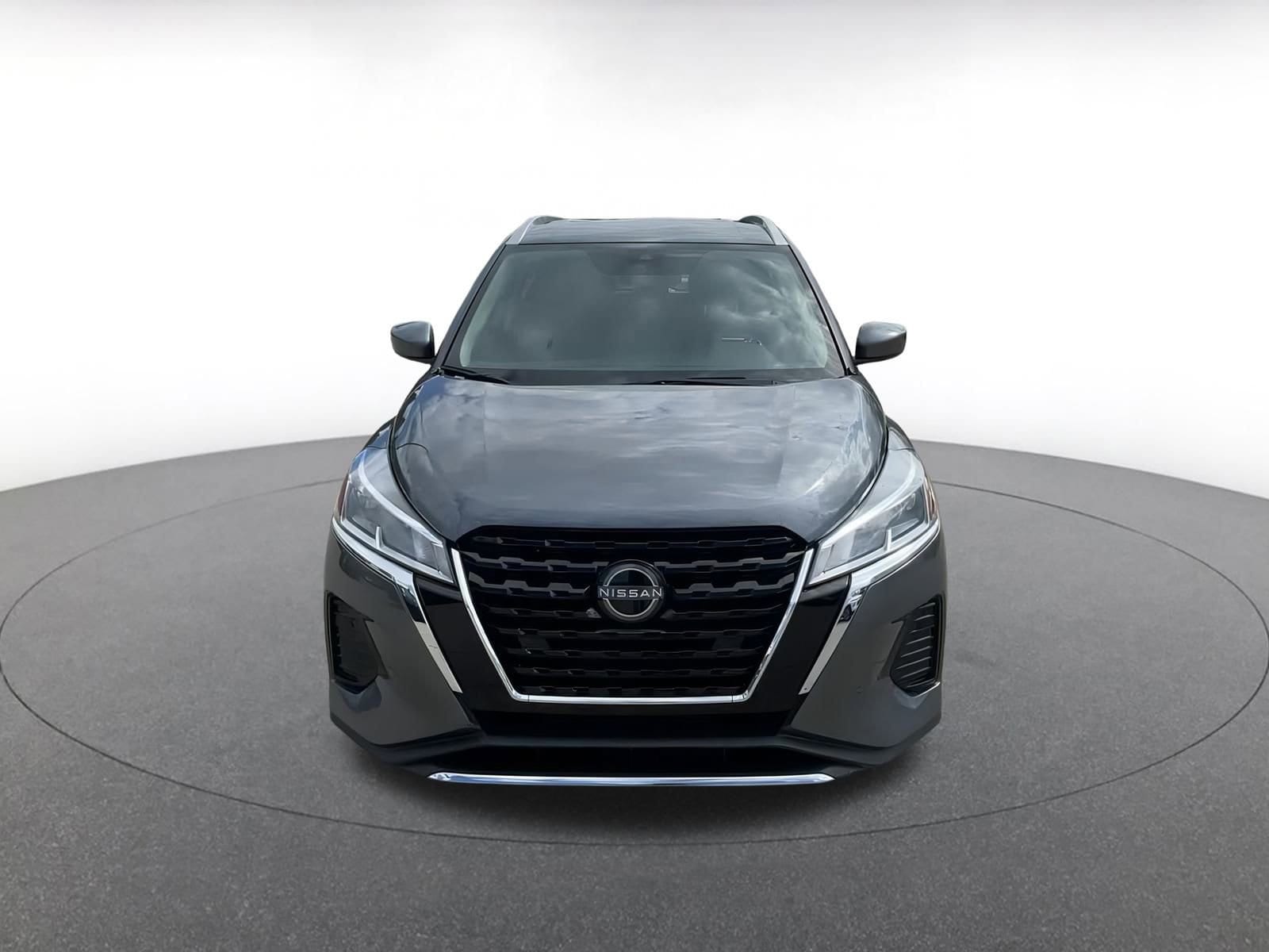 Thumbnail: 2024 Nissan Kicks - 4