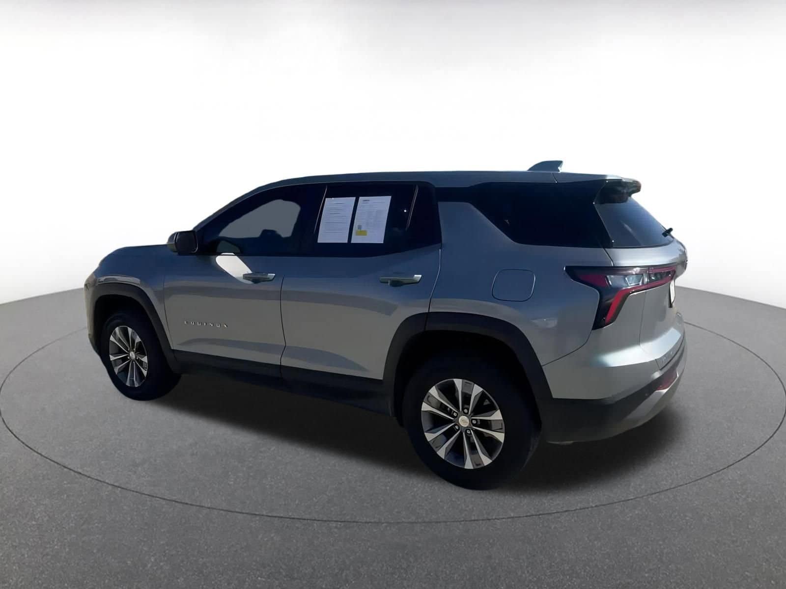 Thumbnail: 2025 Chevrolet Equinox - 10