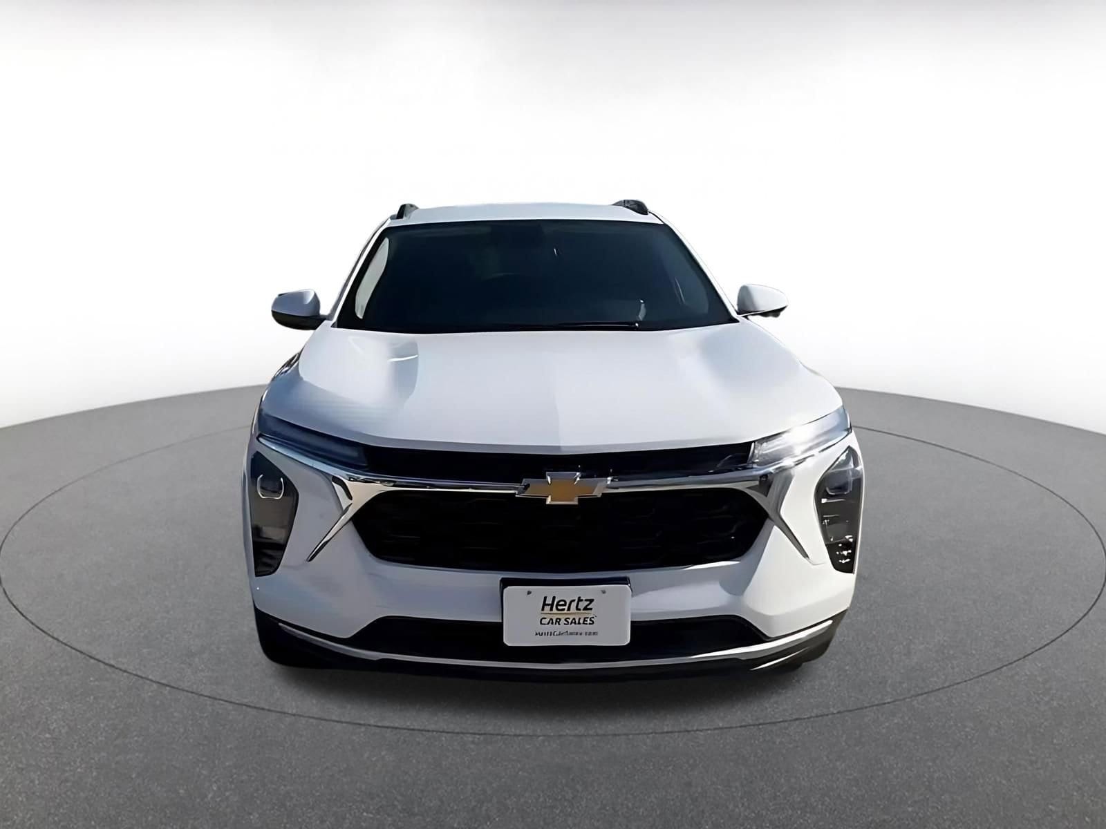 Thumbnail: 2025 Chevrolet Trax - 4