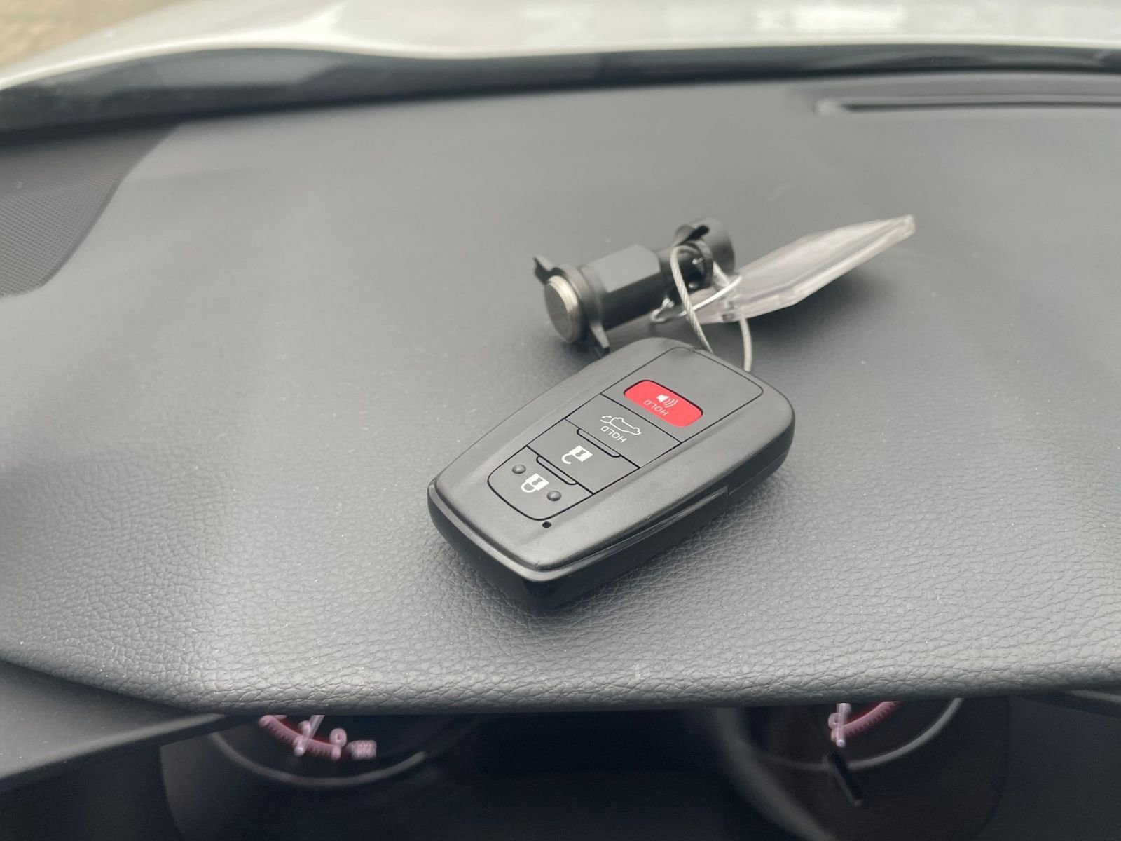 Thumbnail: 2025 Toyota RAV4 - 22