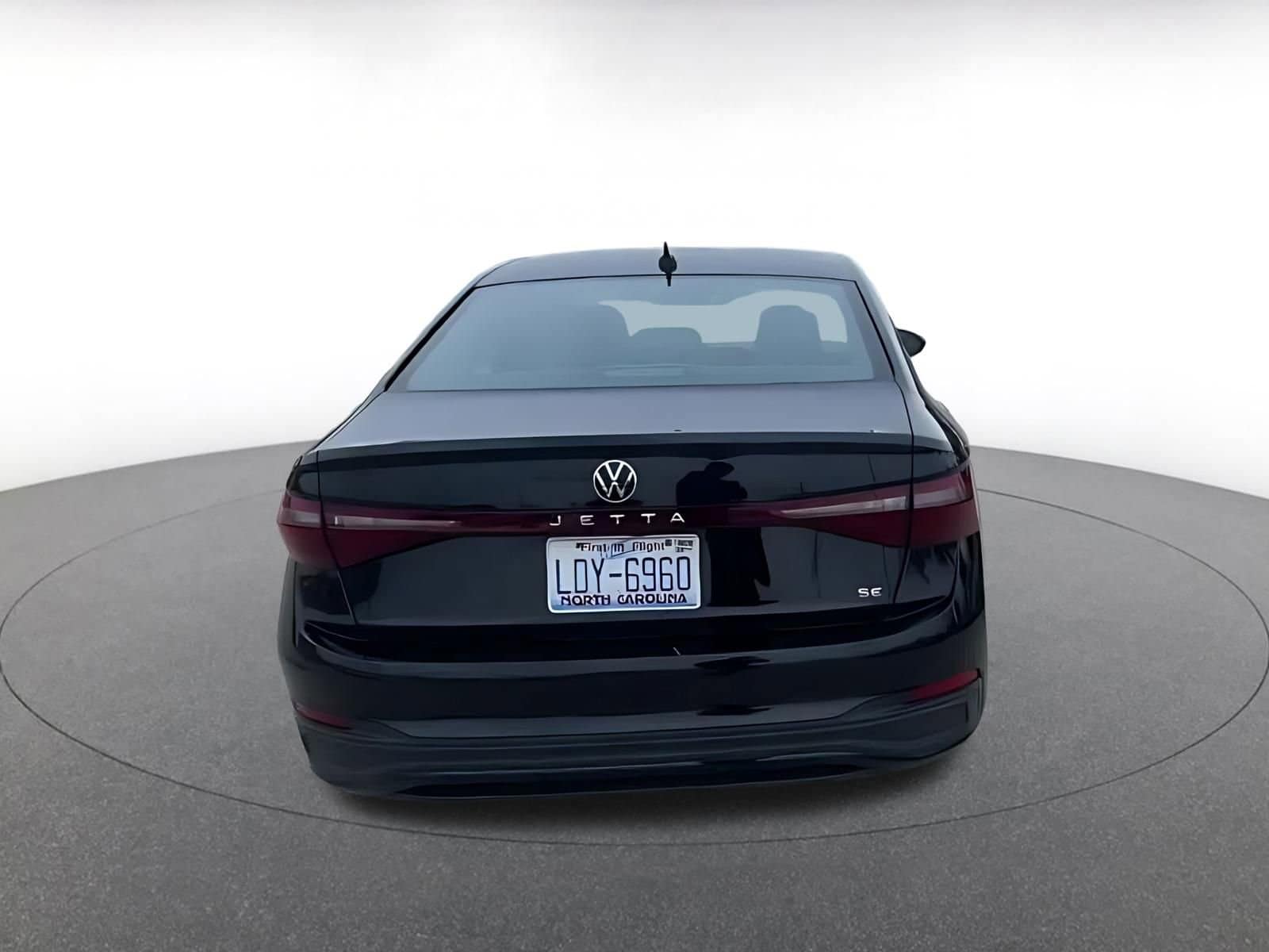 Thumbnail: 2025 Volkswagen Jetta - 16