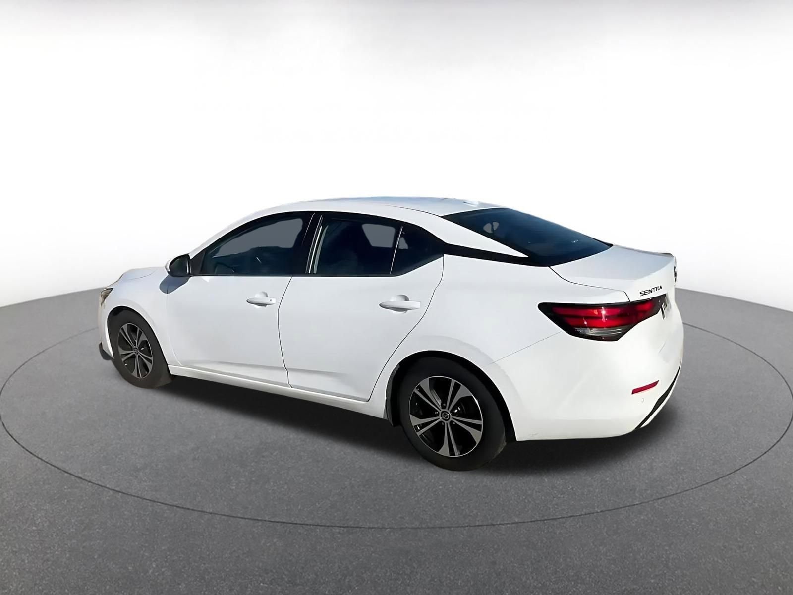 Thumbnail: 2023 Nissan Sentra - 10