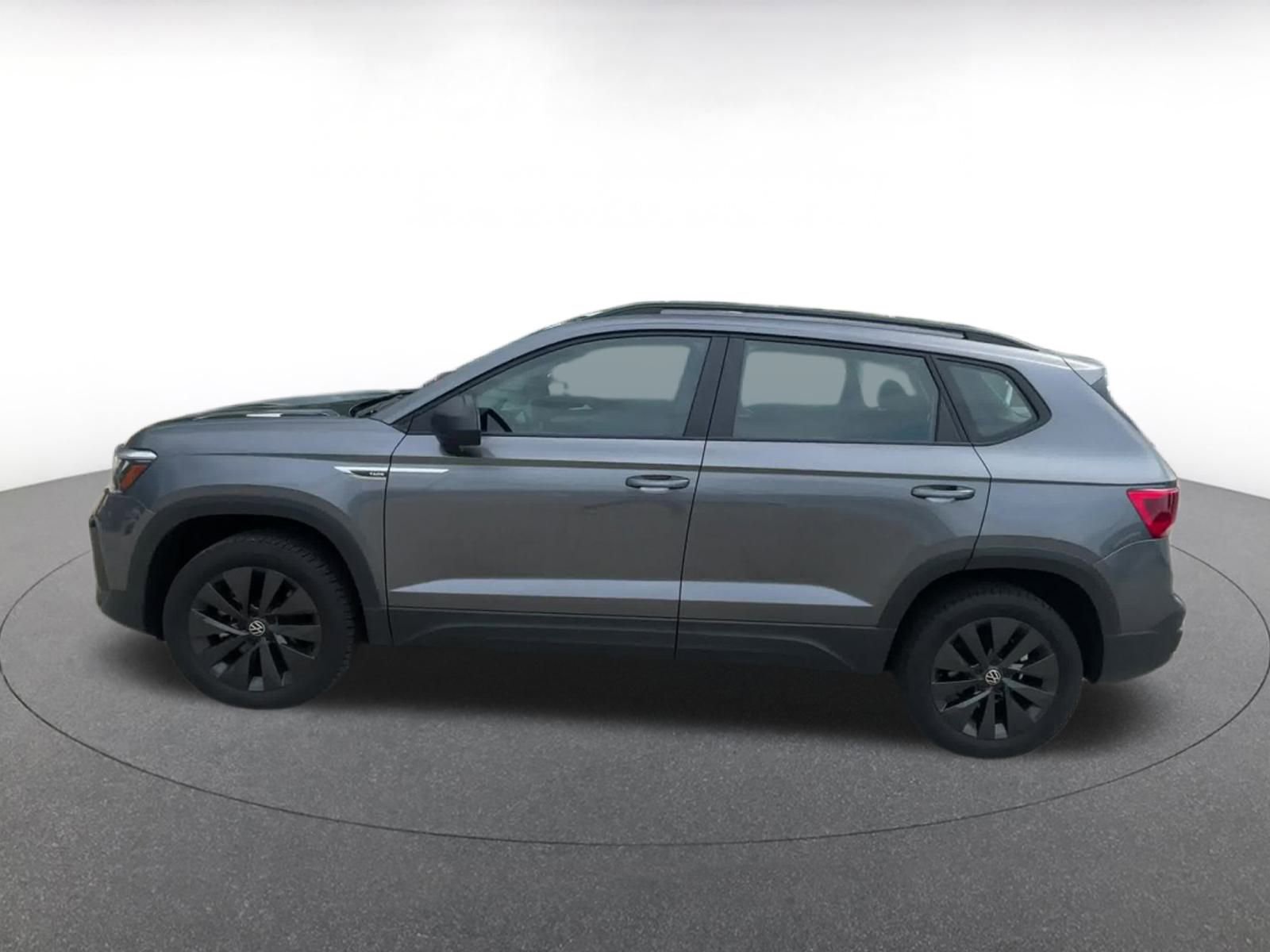 Thumbnail: 2024 Volkswagen Taos - 9