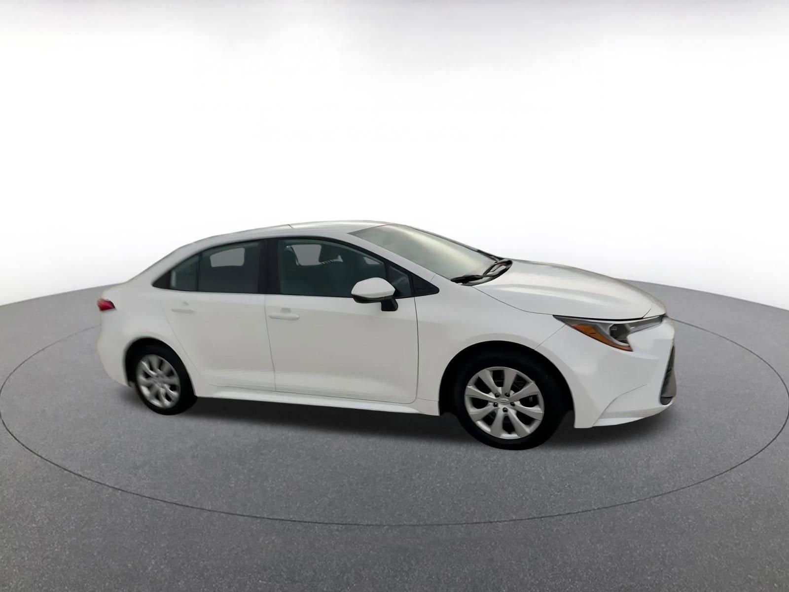 Thumbnail: 2025 Toyota Corolla - 2