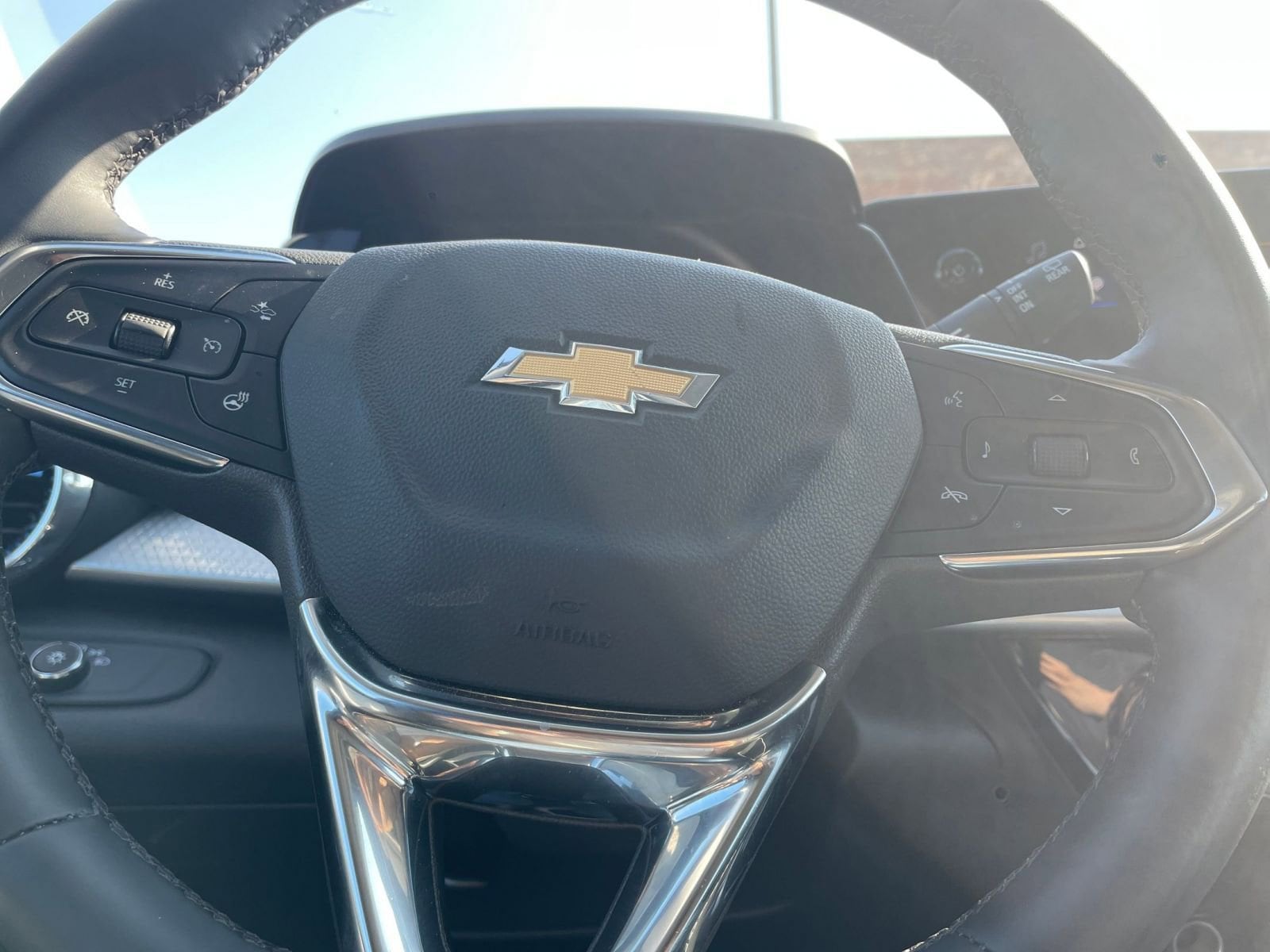 Thumbnail: 2025 Chevrolet Trax - 27