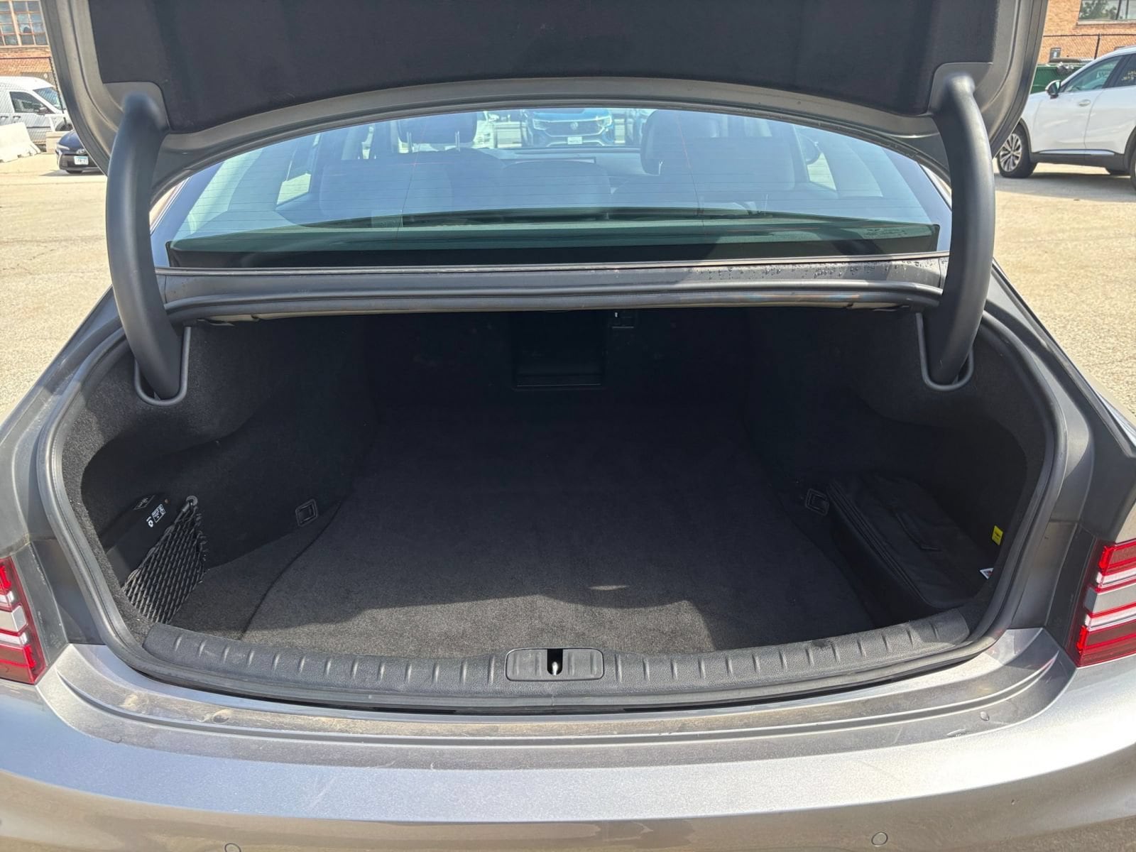 Thumbnail: 2026 Genesis G80 - 33