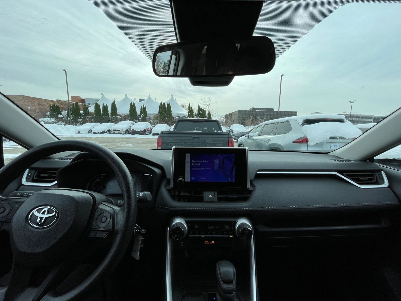 Thumbnail: 2025 Toyota RAV4 - 33