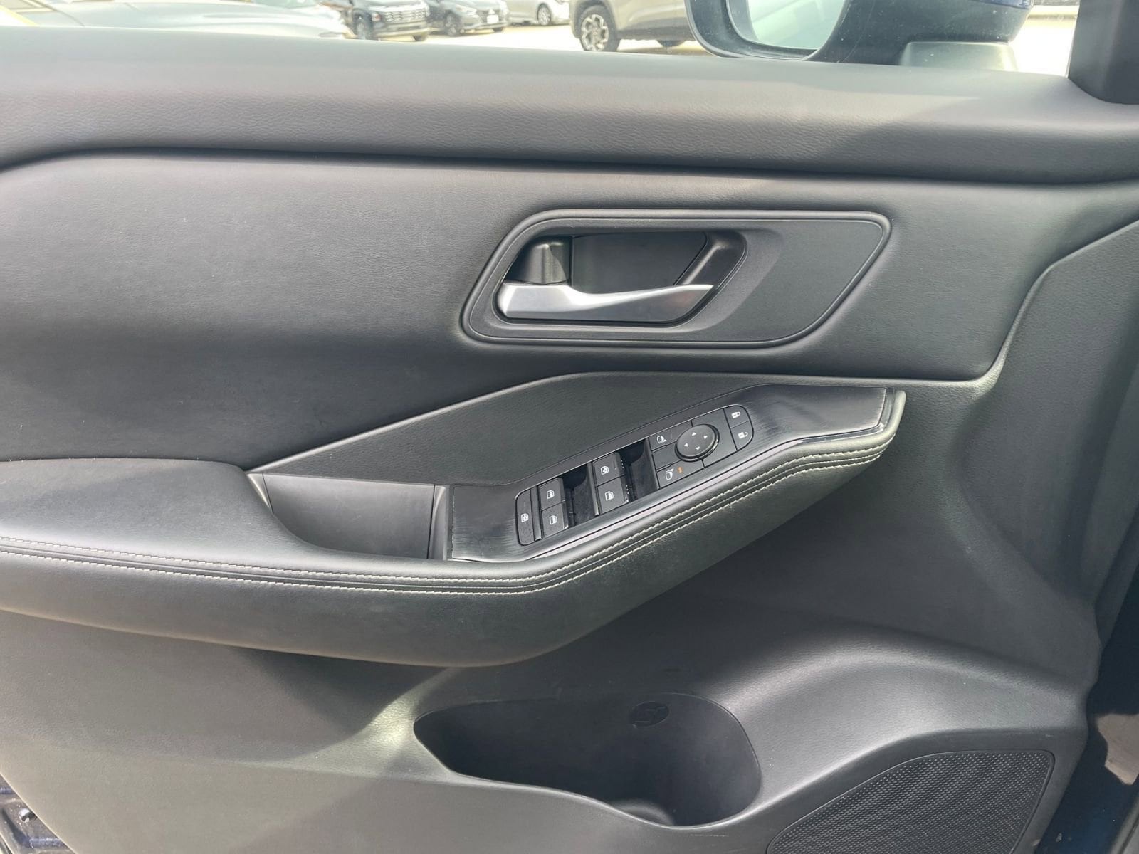 Thumbnail: 2025 Nissan Rogue - 18