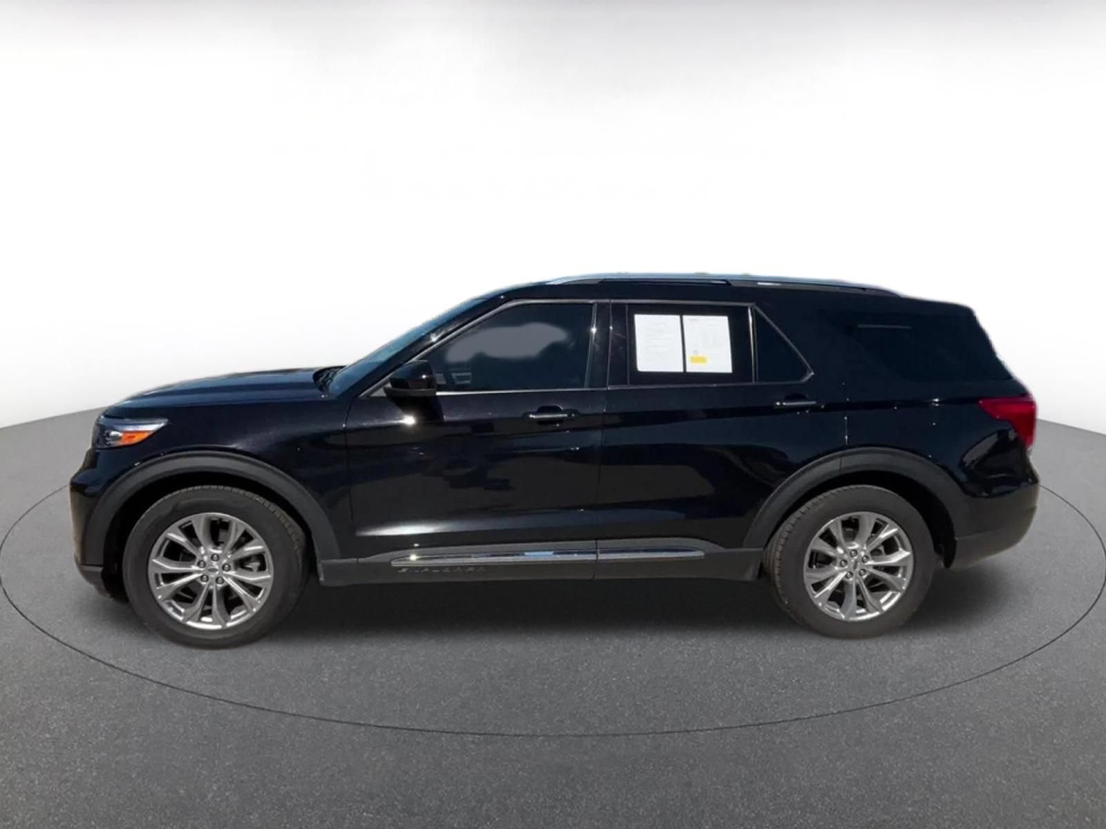 Thumbnail: 2024 Ford Explorer - 9