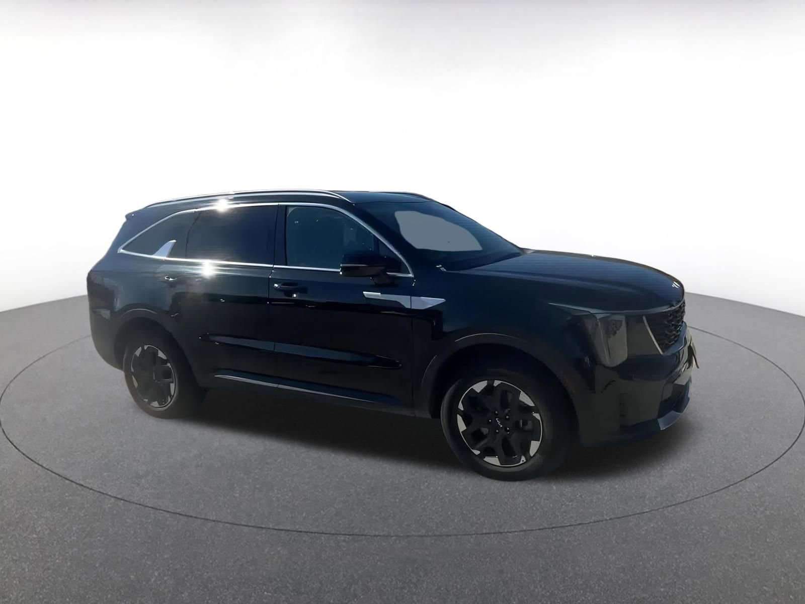 Thumbnail: 2024 Kia Sorento - 2