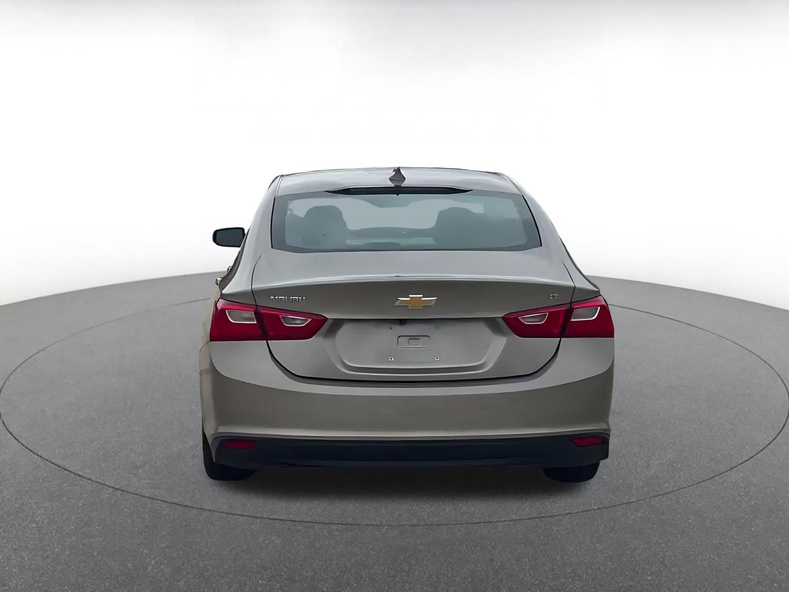 Thumbnail: 2023 Chevrolet Malibu - 12