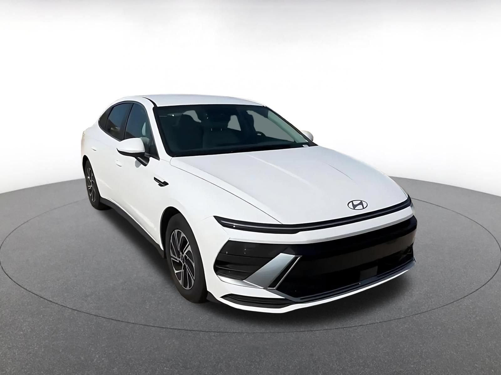 Thumbnail: 2026 Hyundai Sonata - 3