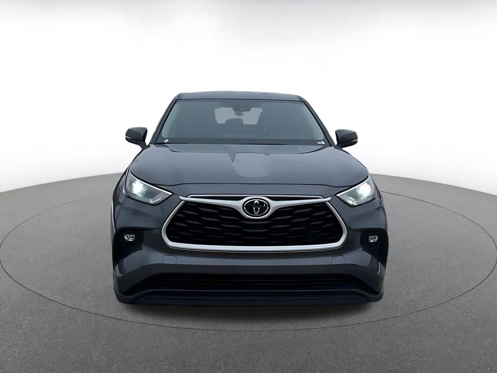 Thumbnail: 2025 Toyota Highlander - 4