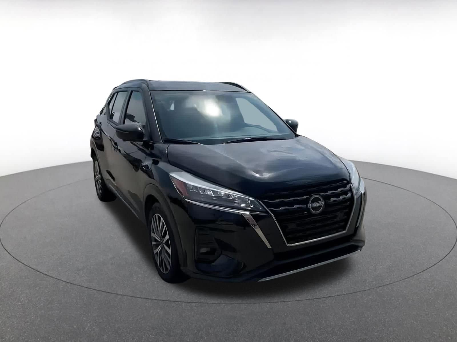 Thumbnail: 2024 Nissan Kicks - 3