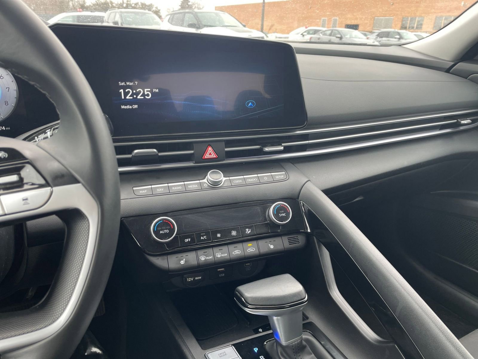 Thumbnail: 2025 Hyundai Elantra - 17