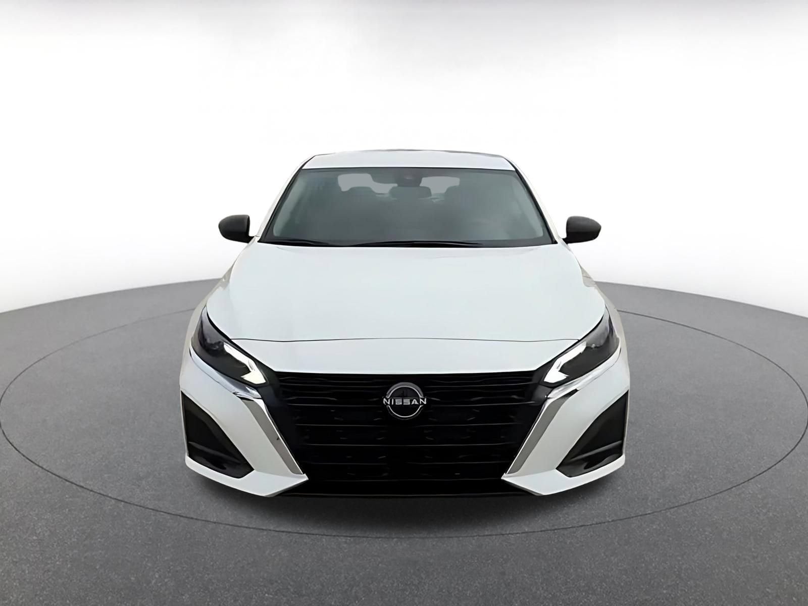Thumbnail: 2025 Nissan Altima - 4