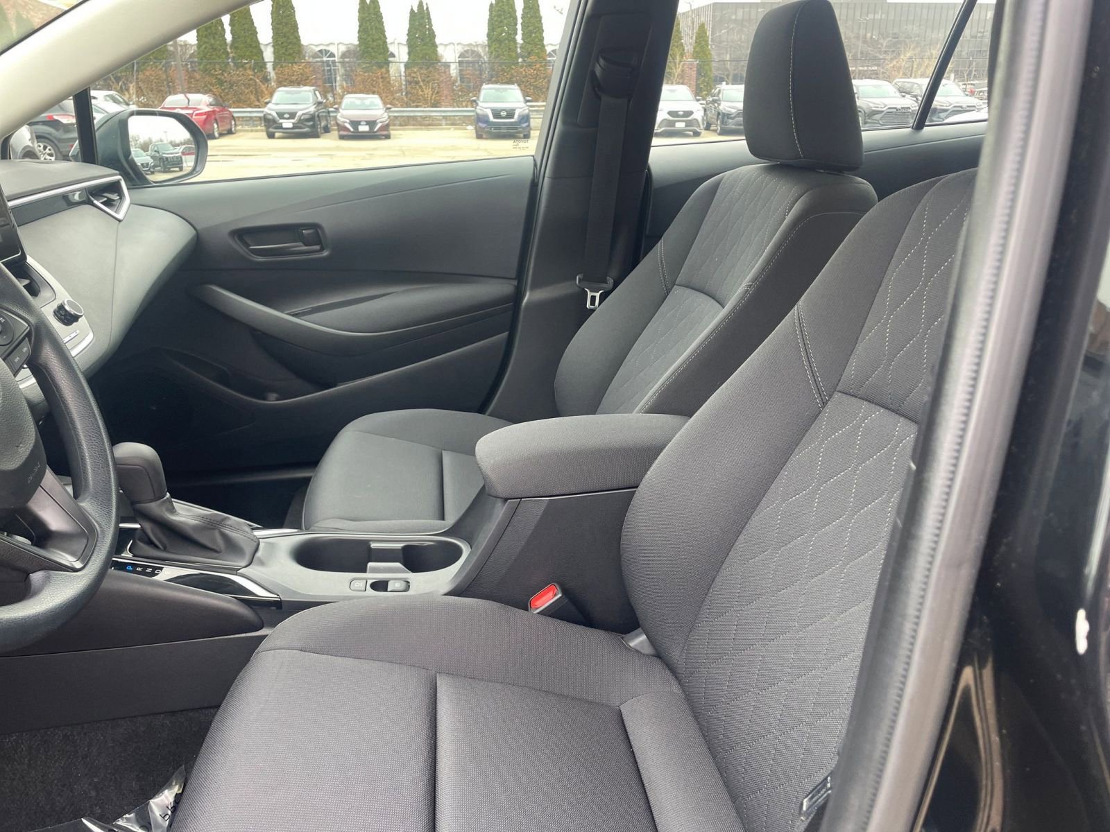 Thumbnail: 2025 Toyota Corolla - 25