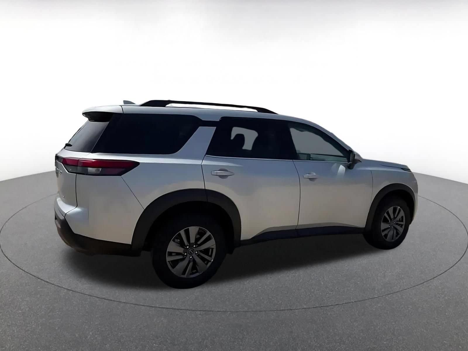 Thumbnail: 2025 Nissan Pathfinder - 14