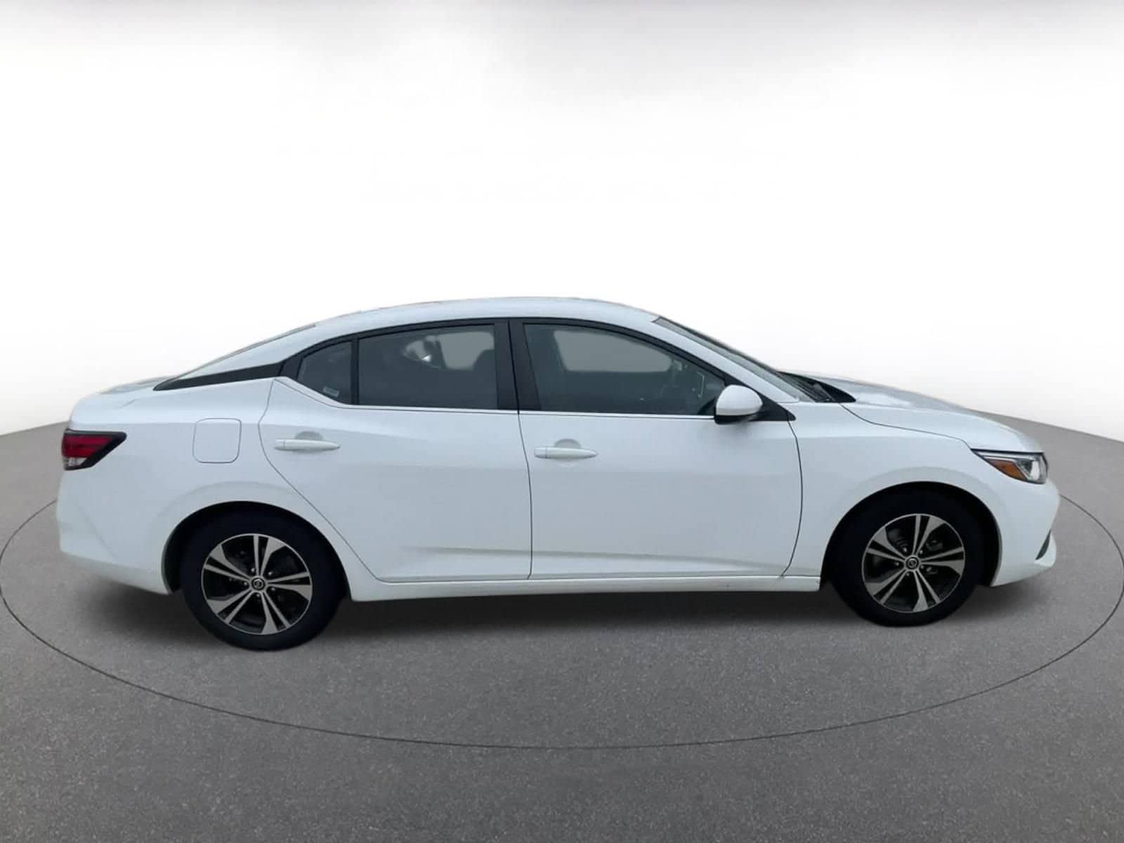 Thumbnail: 2022 Nissan Sentra - 16