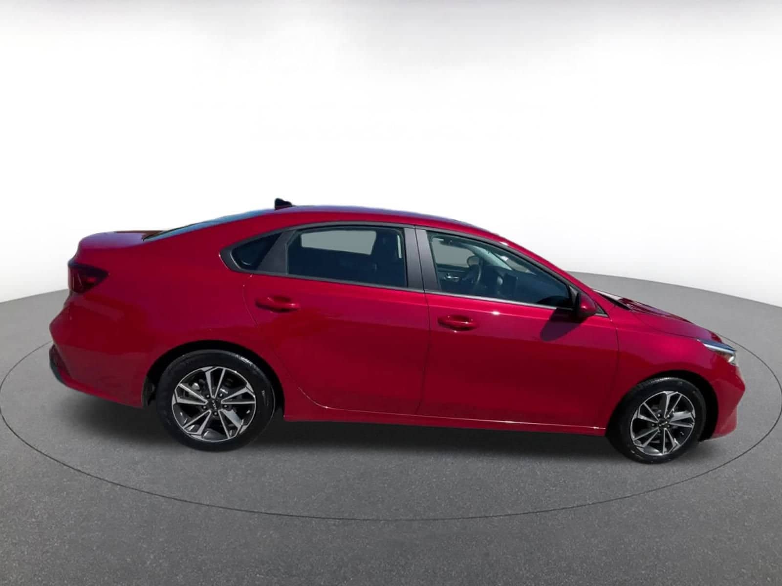 Thumbnail: 2024 Kia Forte - 16
