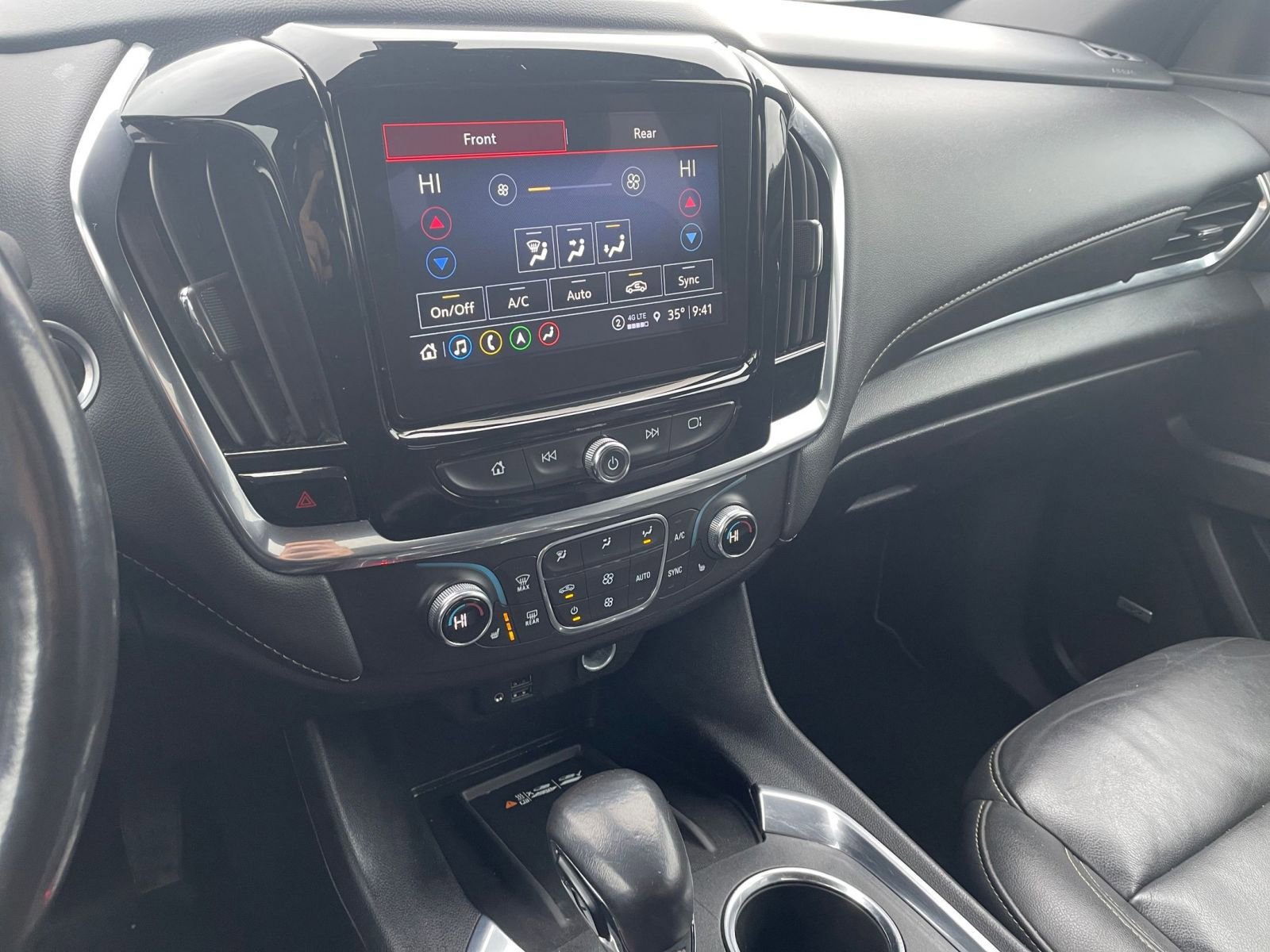 Thumbnail: 2022 Chevrolet Traverse - 17