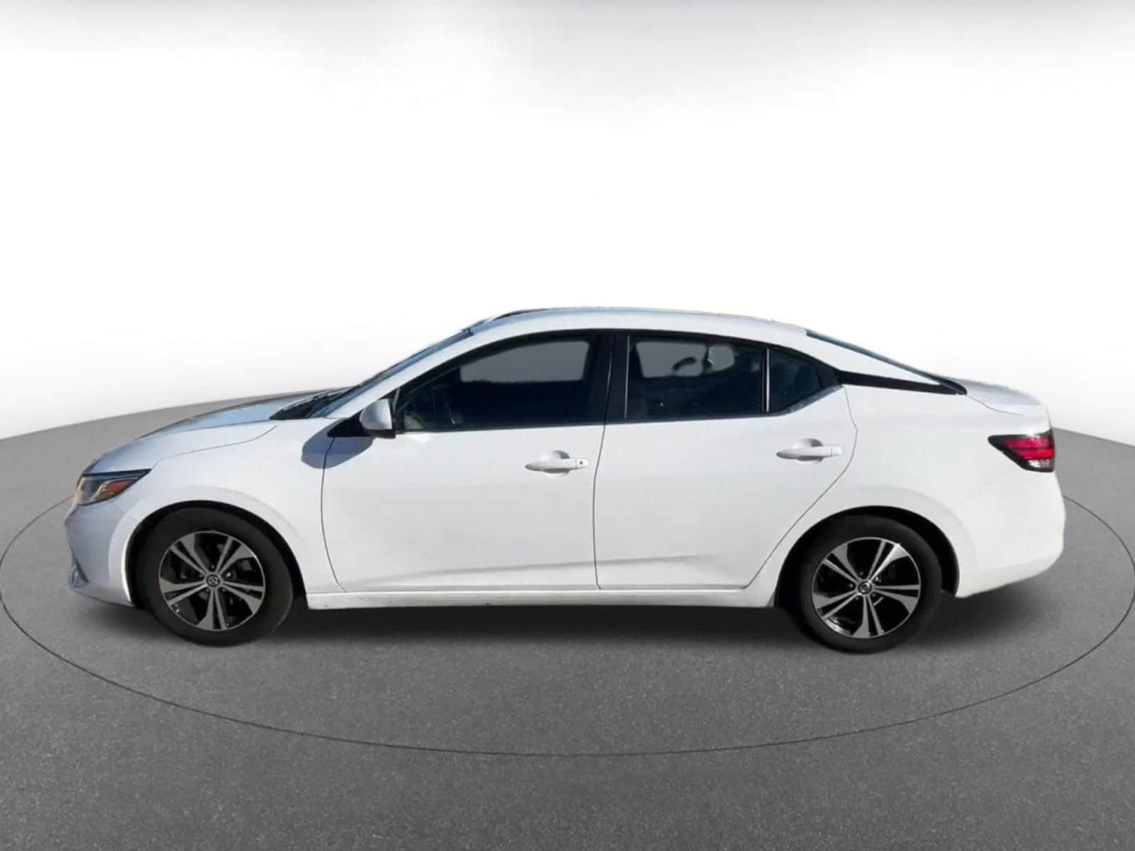 Thumbnail: 2023 Nissan Sentra - 9