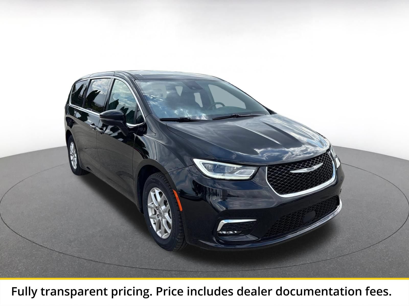 Thumbnail: 2025 Chrysler Pacifica - 1