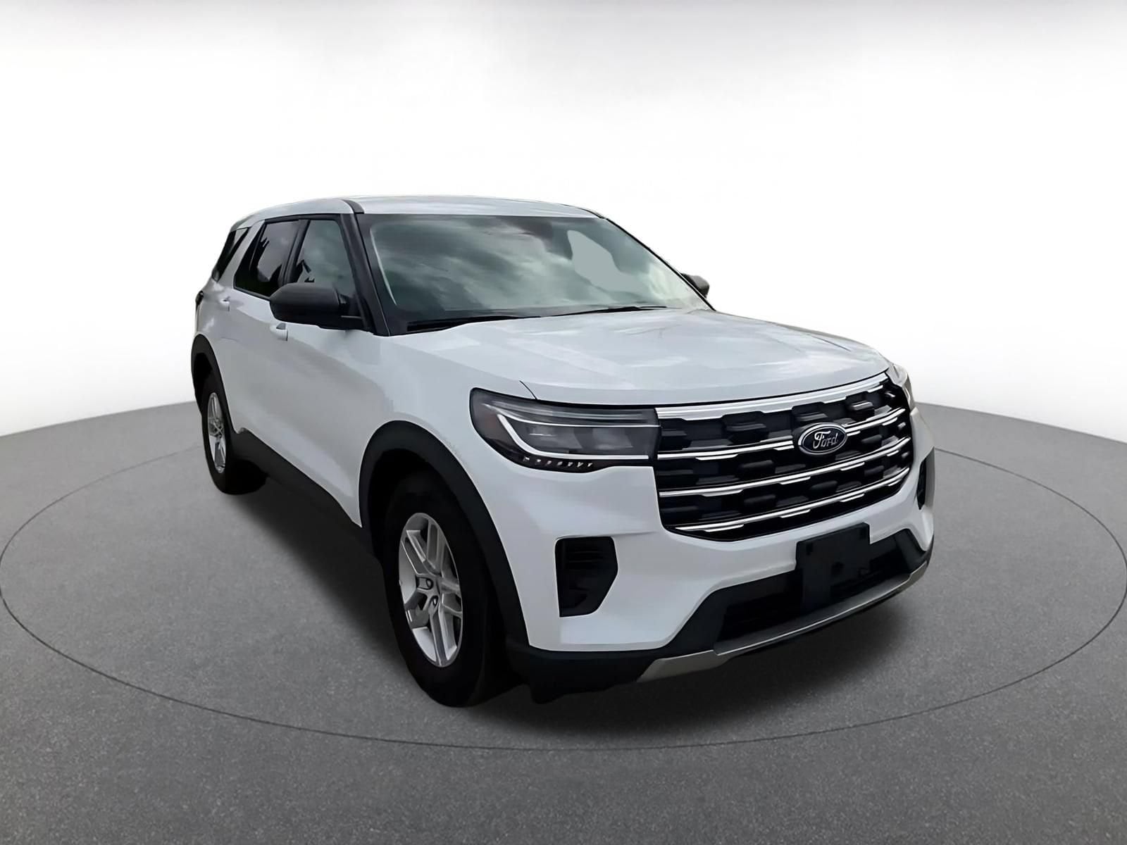 Thumbnail: 2026 Ford Explorer - 3