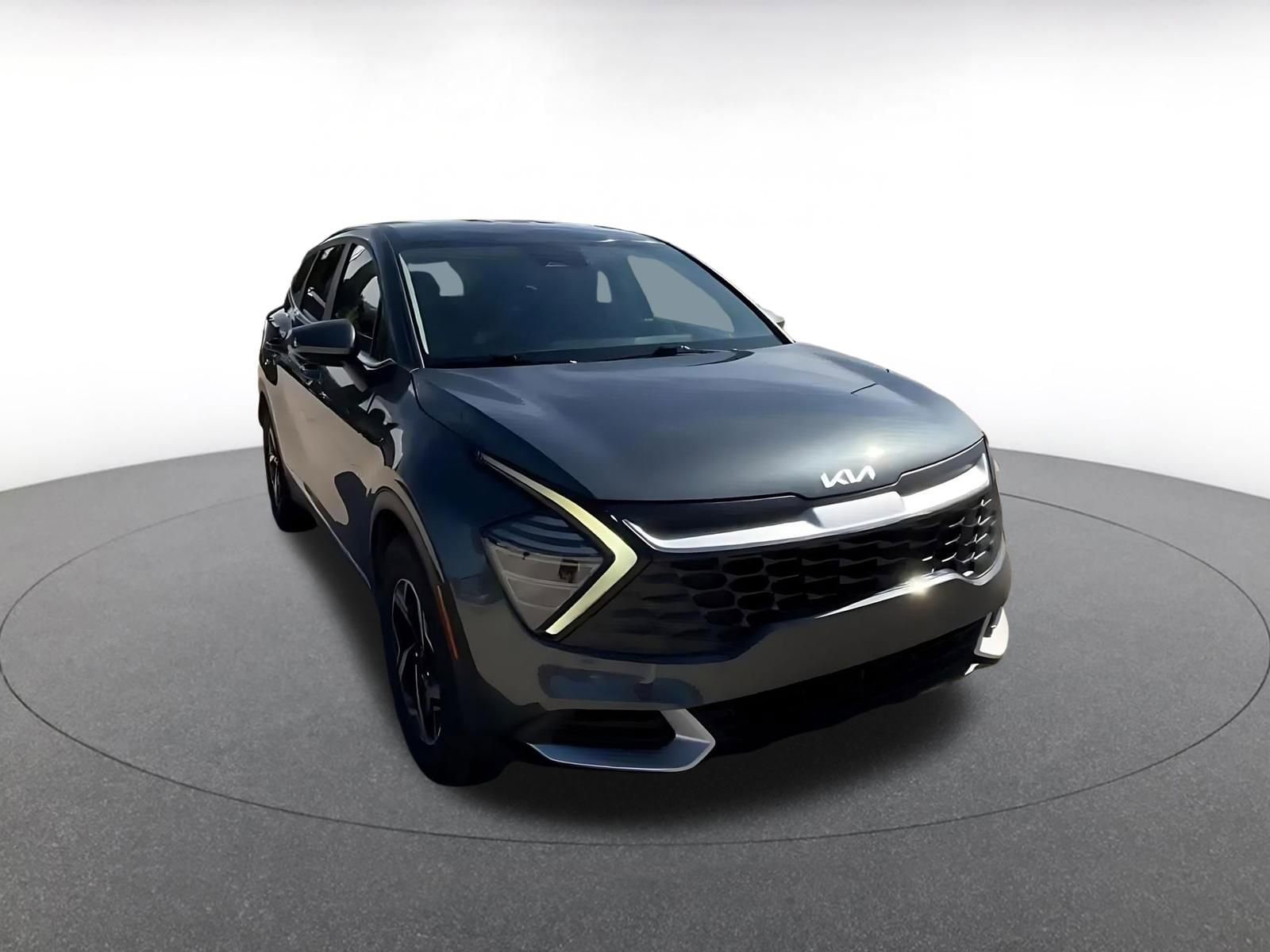 Thumbnail: 2024 Kia Sportage - 3