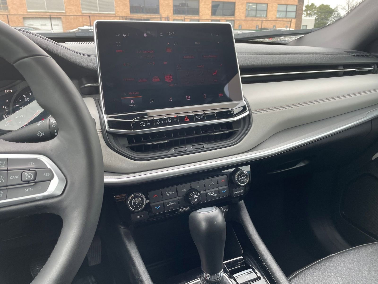 Thumbnail: 2025 Jeep Compass - 17