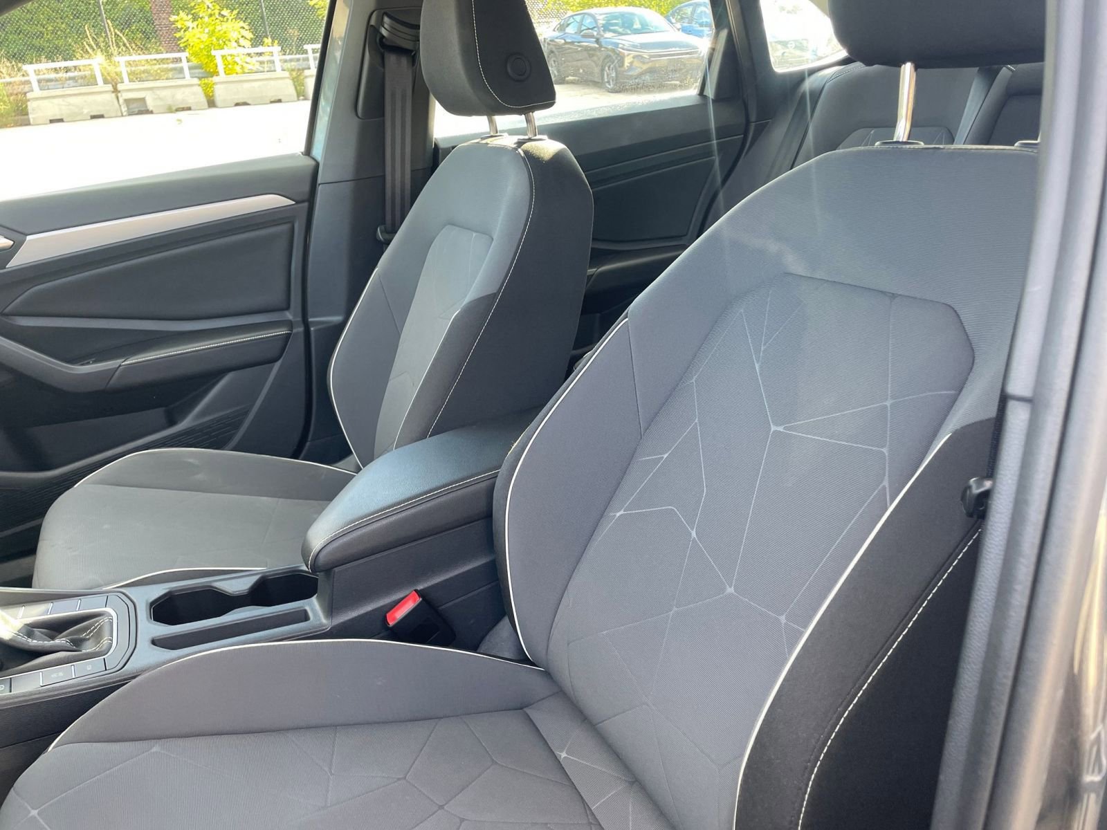 Thumbnail: 2025 Volkswagen Jetta - 35