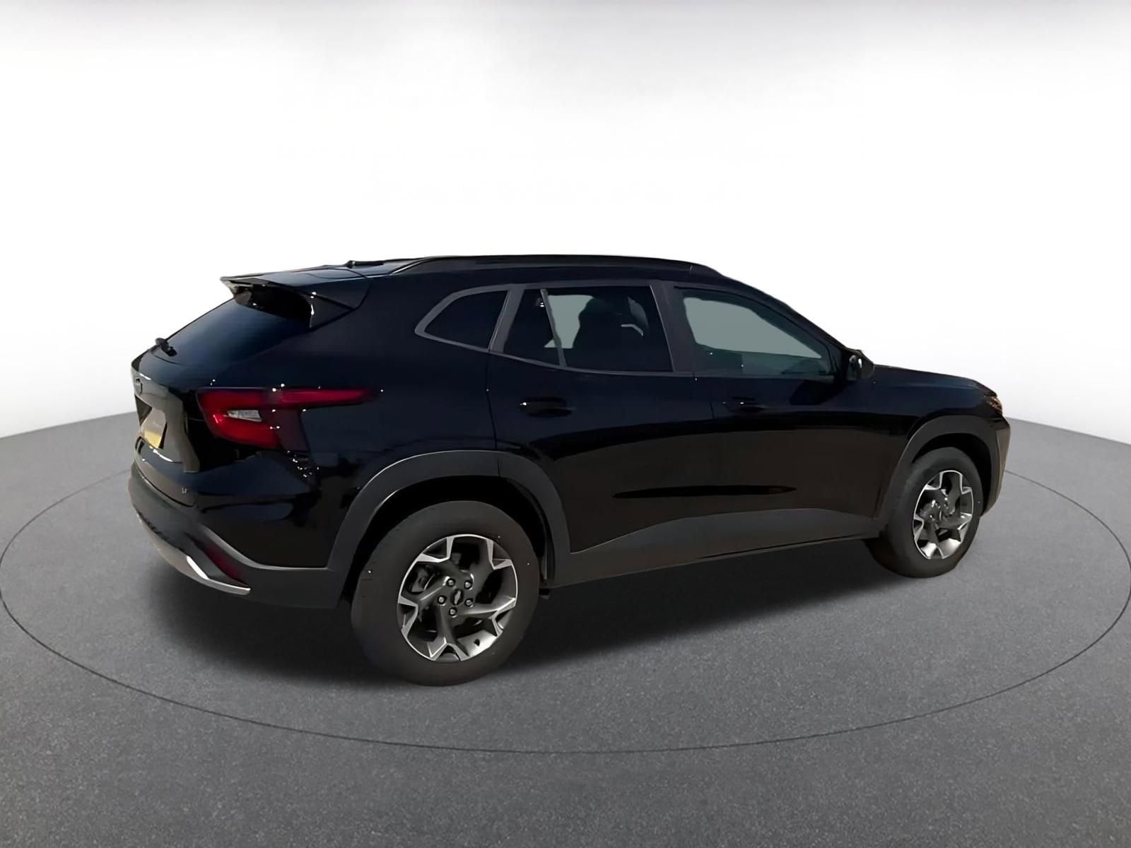 Thumbnail: 2025 Chevrolet Trax - 14