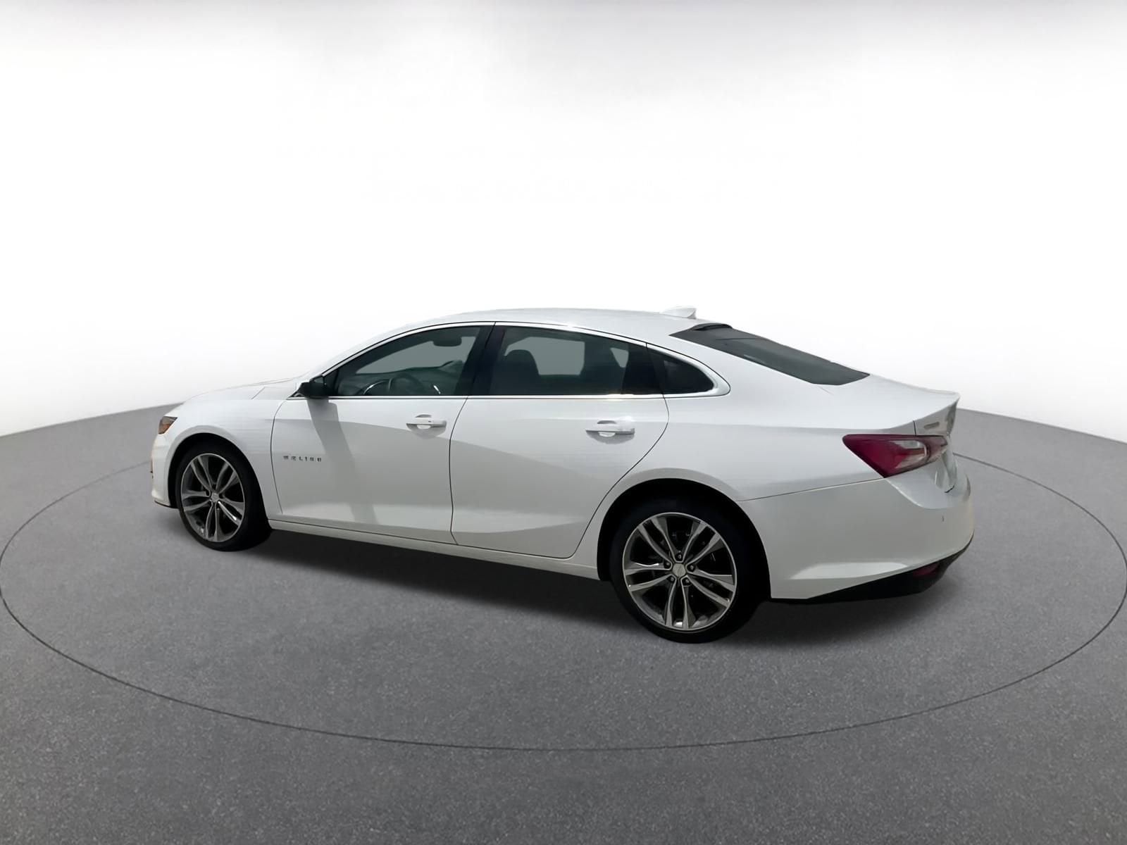 Thumbnail: 2024 Chevrolet Malibu - 10