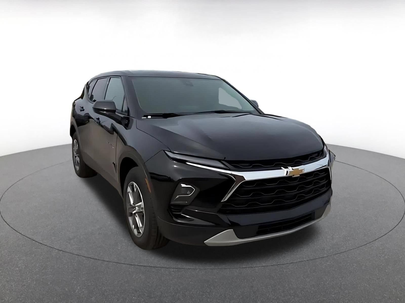 Thumbnail: 2025 Chevrolet Blazer - 3