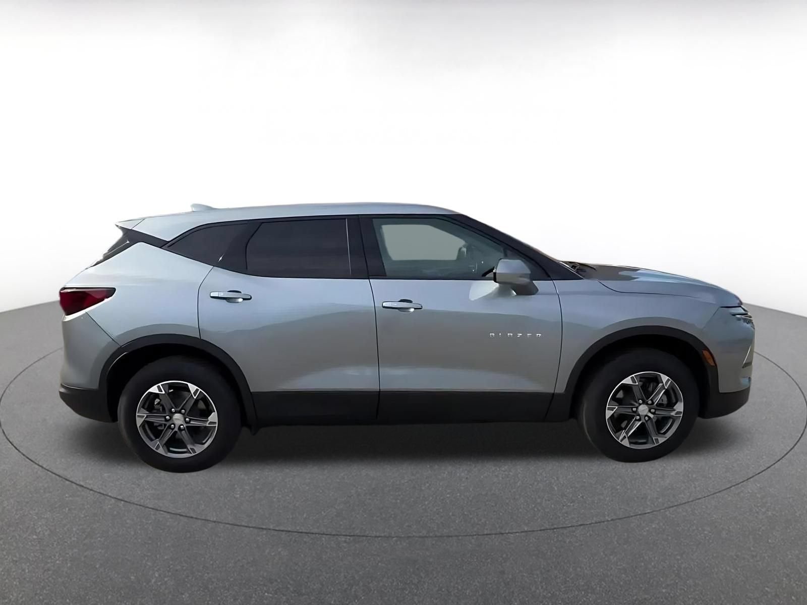 Thumbnail: 2026 Chevrolet Blazer - 15