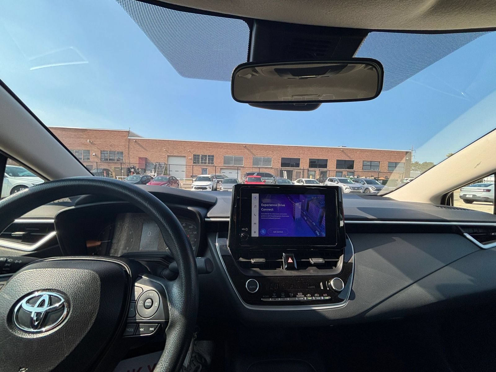 Thumbnail: 2025 Toyota Corolla - 31
